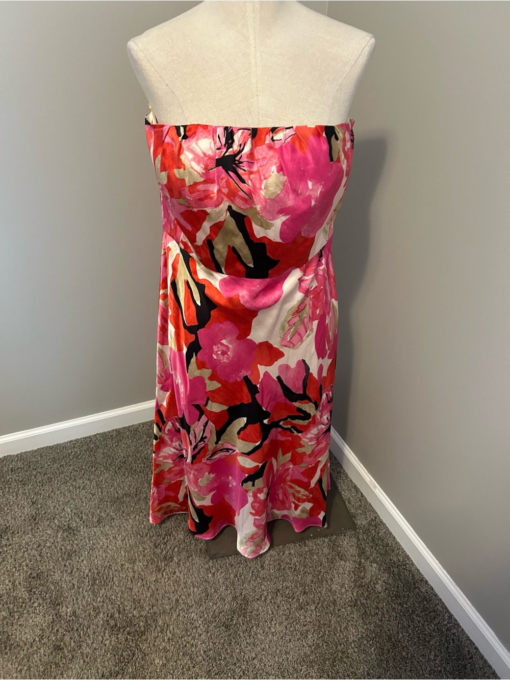 Banana Republic Pink & Red Floral Strapless Dress